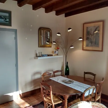 Grande Maison Familiale Confort Au Calme Entouree De Verdure 3 - 2 Salles De Bains * Montagnac-la-Crempse
